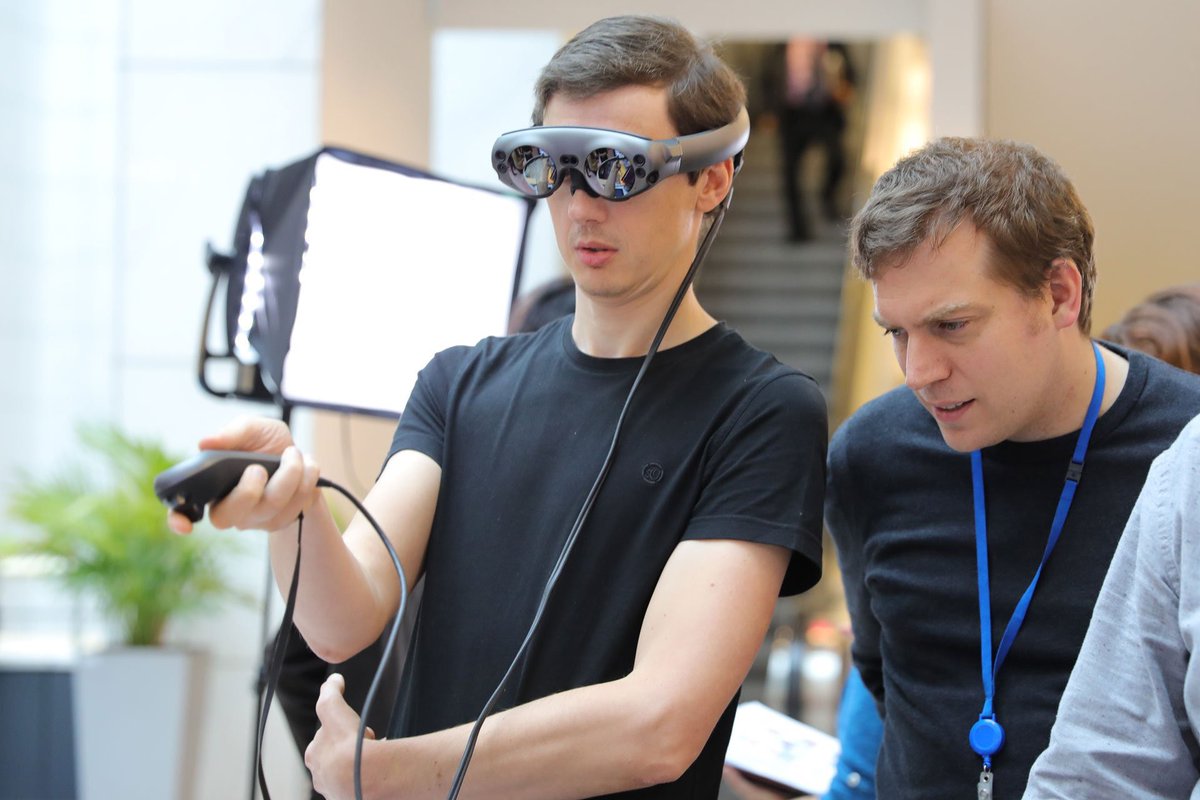 EP_Technology's tweet photo. So many interesting discussions and interactive presentations 😃 on Day 1 of the DG ITEC Innovation Week! 💻

🇪🇺 We have a dedicated stand to highlight the services we provide to Members and an IT Security info point #CyberSecMonth

#DGITEC #EP_Innovation #ITEC_innovation_week https://t.co/l2JDcDdLcl