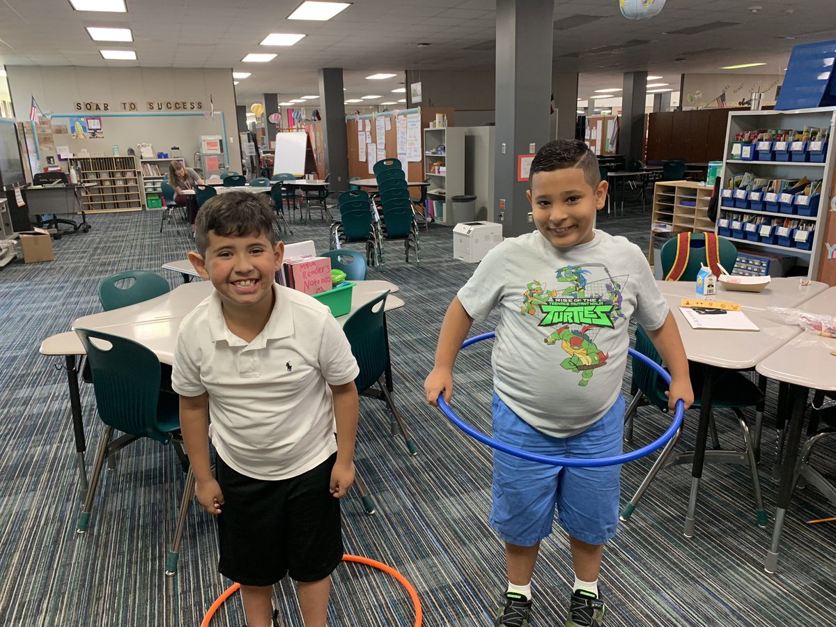 msnelson_lieder's tweet photo. Practicing personal space with hula hoops!!! https://t.co/yU0MiuZXaX