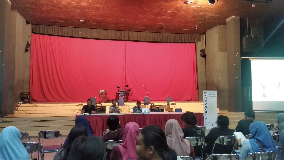 Full house! Terima kasih bagi yang sudah menyempatkan hadir di acara malam ini ❤️