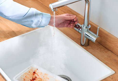 Our 3N1 near-boiling hot water tap with a contemporary L-shape design and polished chrome finish! Removing tough stains on plates, trays, pans or any kitchen item could not be easier with the help of our 3N1 instant near-boiling water tap.