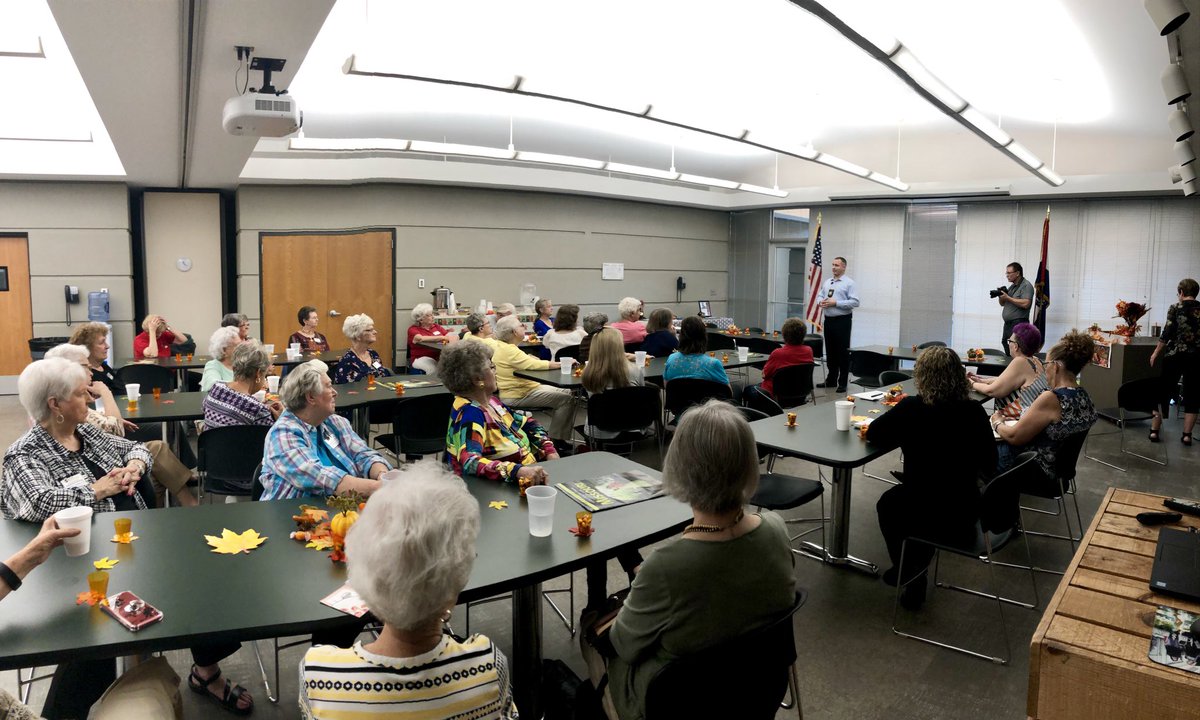 ClayCountyMO_EM's tweet photo. Captain @WillAkin_ is spending time with the Platte-Clay Electric Cooperative Pathfinders Group this morning. Great discussions about #SituationalAwareness and tips to #BePrepared_ during the holiday shopping season.
https://t.co/Pjl7lDS0kp https://t.co/n161rdD4oP