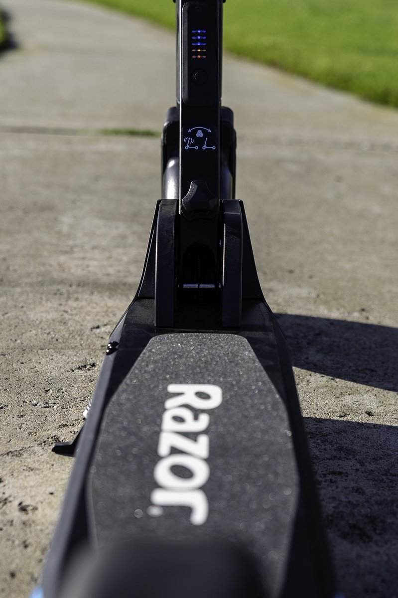 Razor Worldwide tweet media