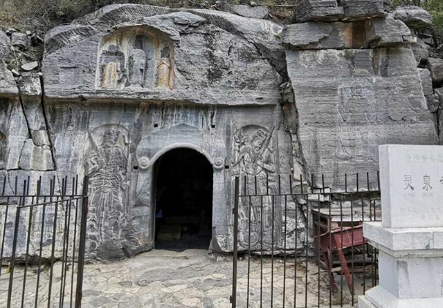 CAMLab5's tweet image. Professor Liu Yi will be giving a lecture on the Dazhushengku Cave of Baoshan this Friday, Oct 4, 1-3pm, in the Sackler Building, Room 422