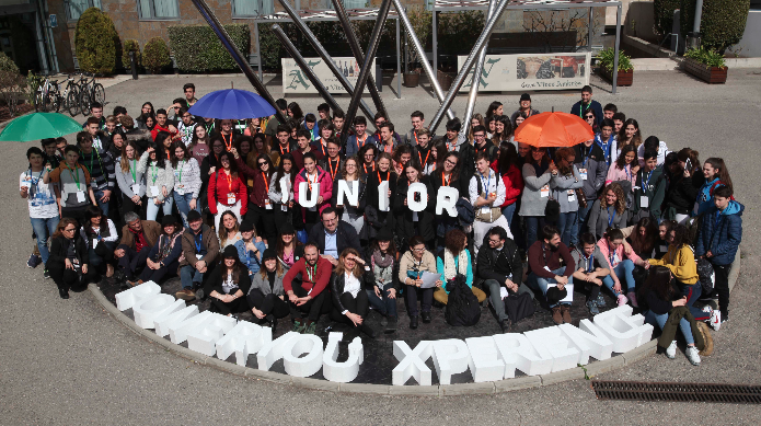 NicoNCB's tweet image. ¡Enhorabuena @HumanAgeInsES por este 5º aniversario impulsando el futuro del #empleo!  Más de 900 compañías líderes en su sector, más de 16.000 jóvenes, más de 500 directivos y cerca de 250 iniciativas vinculadas al #talento! Chapeau!🎩 #5HumanAgeInstitute humanageinstitute.org/contenidos/art…