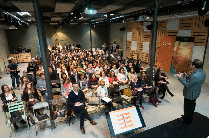 NicoNCB's tweet image. ¡Enhorabuena @HumanAgeInsES por este 5º aniversario impulsando el futuro del #empleo!  Más de 900 compañías líderes en su sector, más de 16.000 jóvenes, más de 500 directivos y cerca de 250 iniciativas vinculadas al #talento! Chapeau!🎩 #5HumanAgeInstitute humanageinstitute.org/contenidos/art…