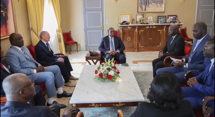 LissaNatacha's tweet photo. Le chef de l'Etat a reçu ce matin le Président de la Fédération Internationale de handball. Présent à Dakar à l'occasion du tournoi qualificatif, Hassan Moustafa se réjouit de l'organisation des Jeux Olympiques de la Jeunesse en 2022 au Sénégal https://t.co/BDcXfMde4B
