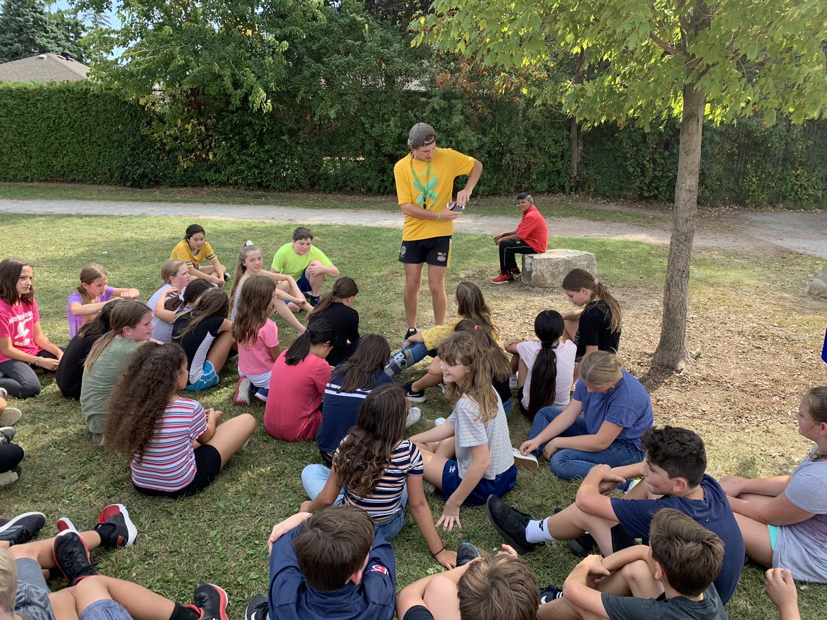 pinegroveoak's tweet photo. Students are enjoying footie and netball with @XMovement_  #AussieX. Thank you Spud and Possum for all the fun! https://t.co/09zz1D3LX1