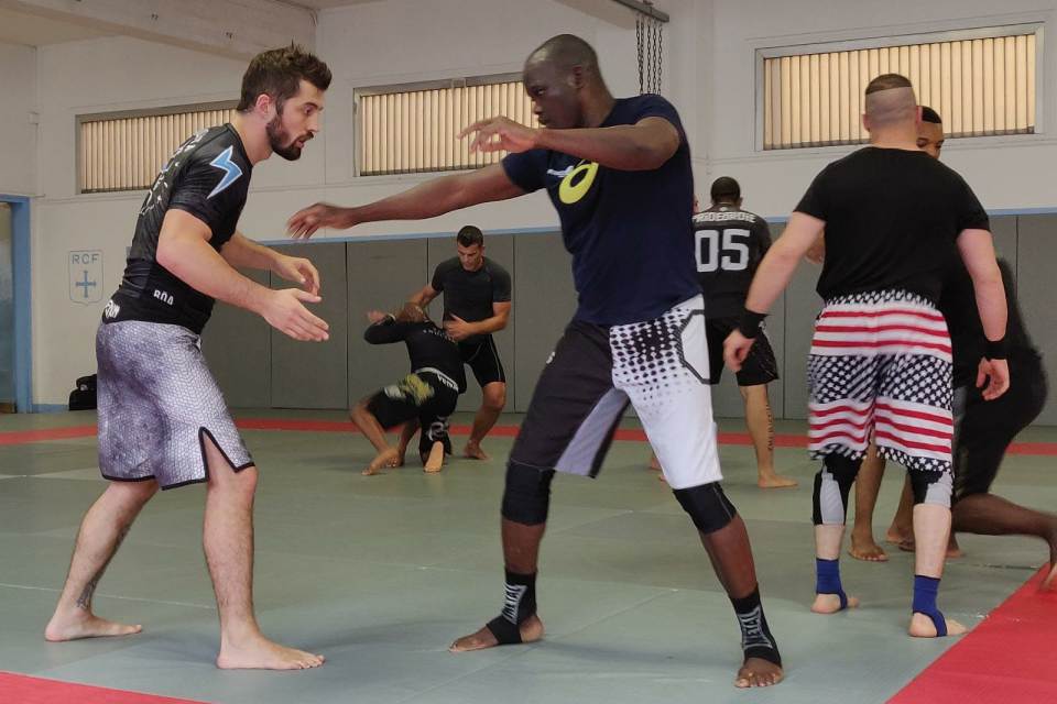 🇫🇷 A recent IMMAF MMA Coaches Licensing Course took place in Paris, France, the same week where combat sports federations submitted their bids to adopt MMA, as part of Sports Minister Roxana Mărăcineanu’s plan to fast-track the legalisation of the sport. 

immaf.org/coaches-prepar…