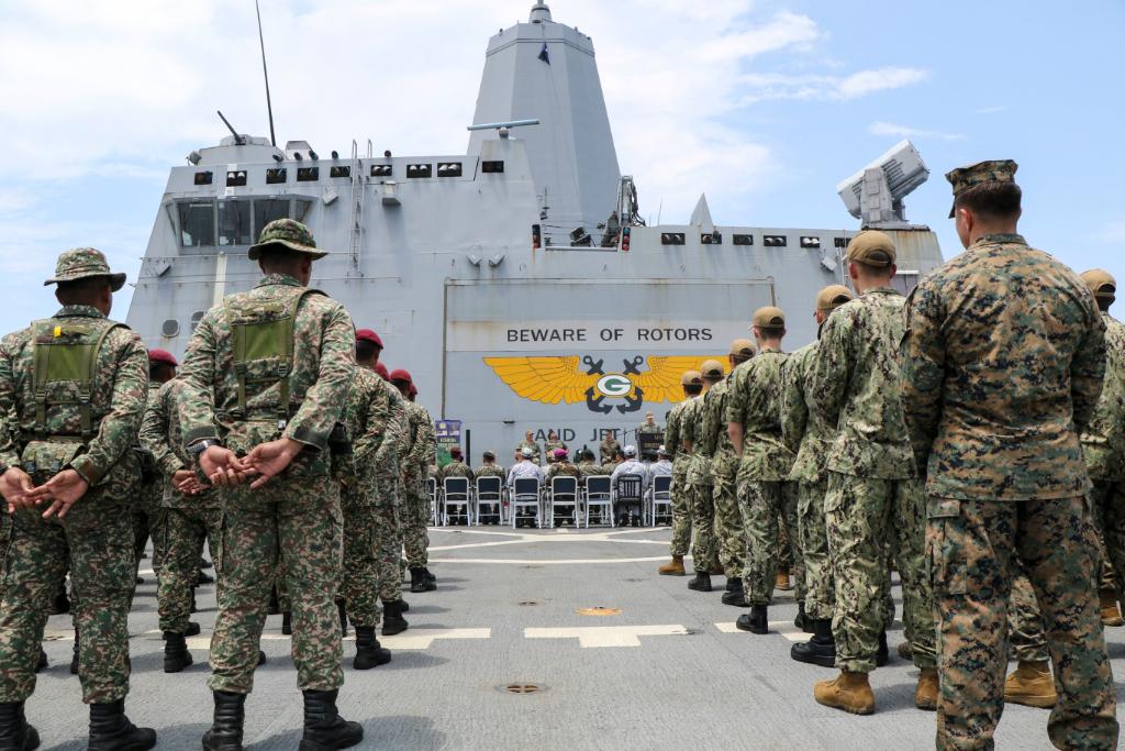 U.S. Navy tweet media