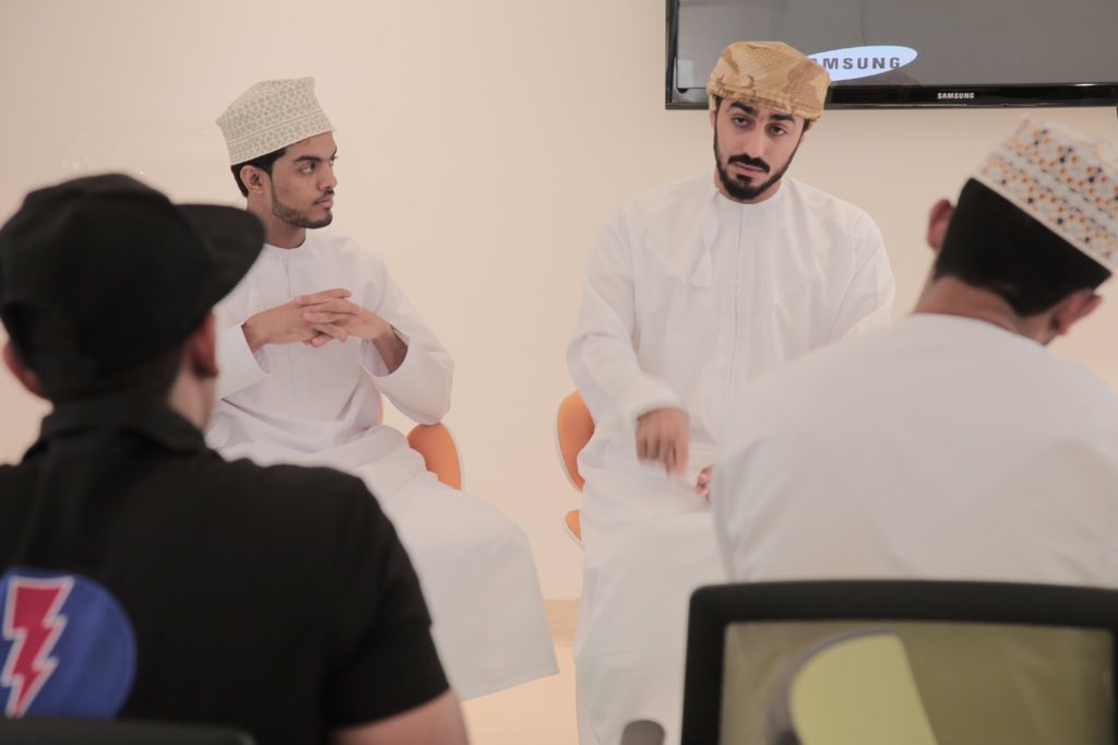 eid_utas's tweet photo. محاضرة شيّقة ، قيّمة ، مُلهِمة قدمها محمد المقبالي عن تجربة انجاز وفوزهم في انجاز عمان وانجاز العرب ٢٠١٧/٢٠١٨

@mmoqbali_
@NawaOm_ https://t.co/kZG2yZdW96