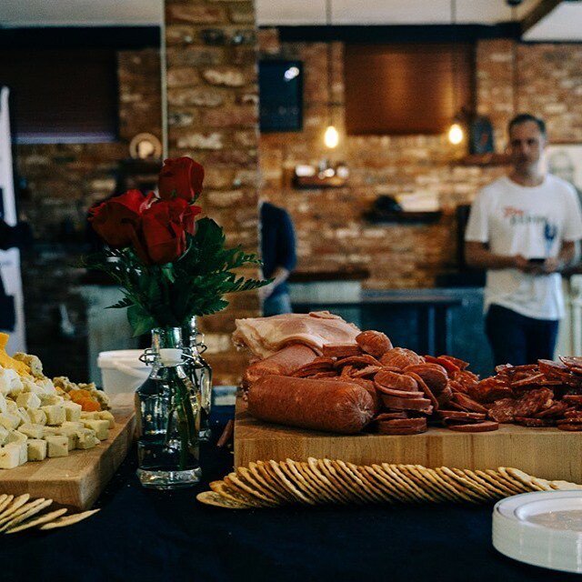 ABDistributors's tweet image. Who's ready for fall entertaining? Check out our site for the perfect charcuterie board products! ift.tt/2nAgrZN