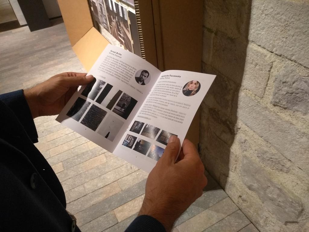 PTraces's tweet photo. Everything ready for the inauguration of the first Parallel Traces collective exhibition “Parallel Traces: A new lens on Jewish
Heritage” at the Museum of Jewish History of Girona
#JewishHeritage
#ParallelTraces https://t.co/iEOH94GQNi