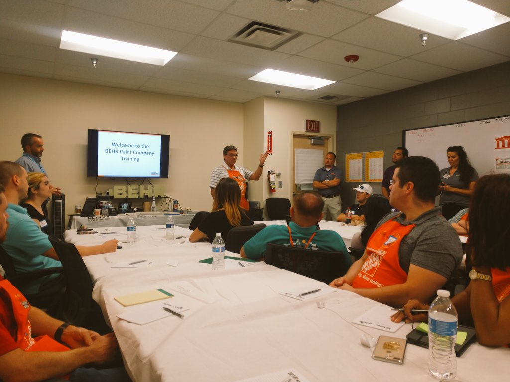 Katrina_Zeger's tweet photo. Store Manager @Gcr8ton3 kicking off @BehrPaint company training @2559HomeDepot speaking about experience and relationship building 🤝
@BehrPro #behr @OrrinBurkett @brandi_kurtz @MikeLundTHD @thd0063 #train #teach #develop #paint https://t.co/xZjRir6R3L