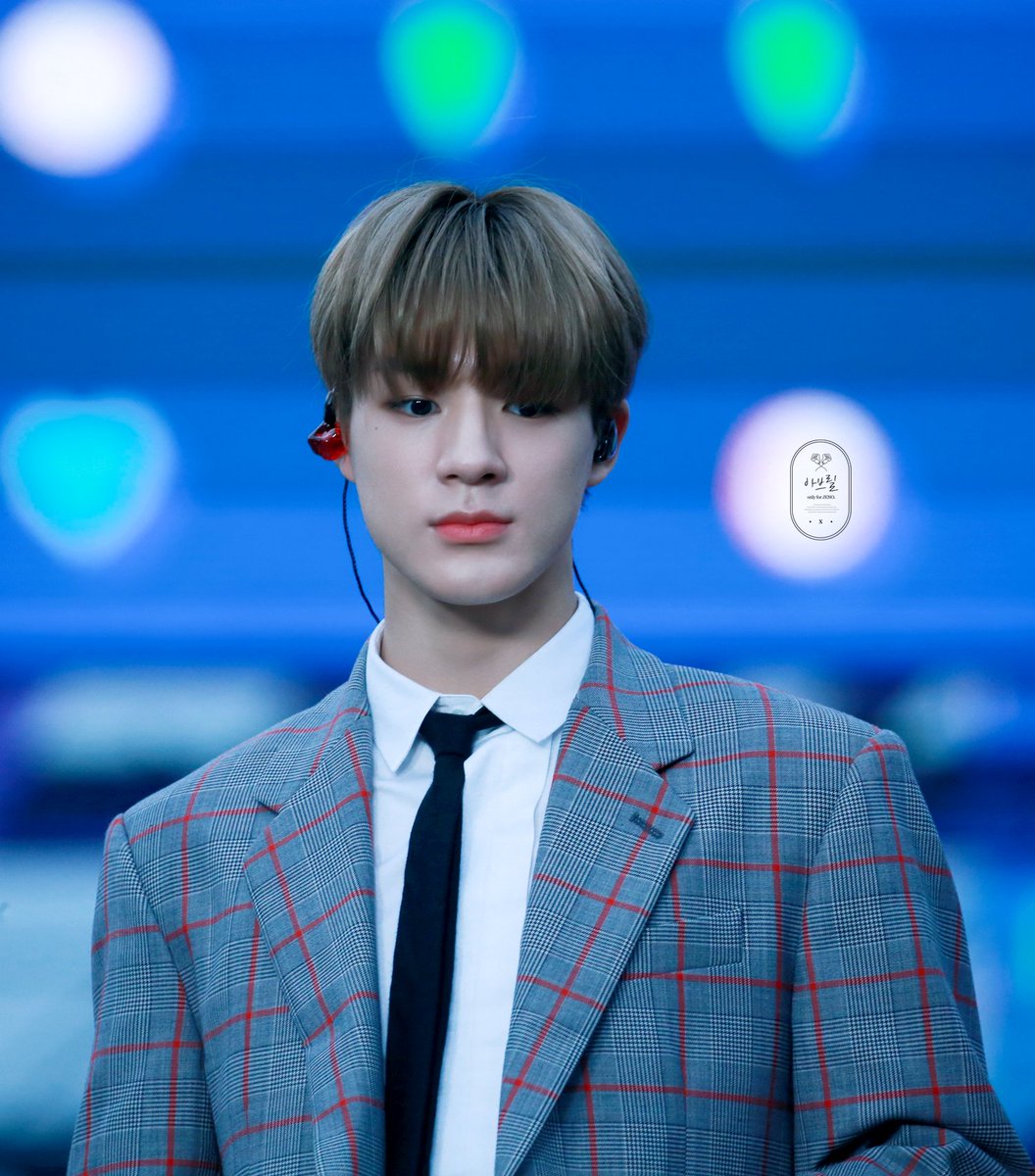 0423abril's tweet image. 191001 #젠쇼 광화문에 온 왕자님 👑 
#NCTDREAM #제노 #JENO
