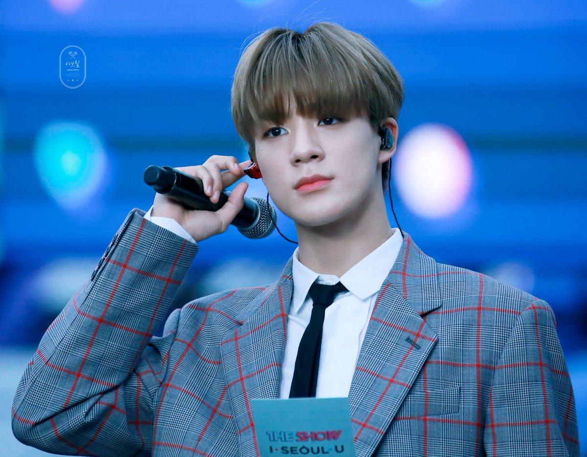 0423abril's tweet image. 191001 #젠쇼 광화문에 온 왕자님 👑 
#NCTDREAM #제노 #JENO