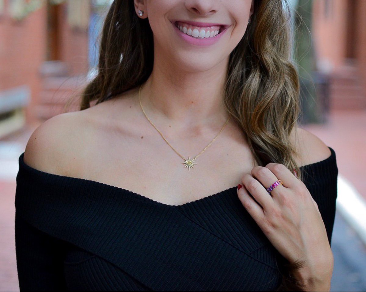 kelleyagibson's tweet image. Another day, another chance to sparkle ✨ Can’t take my eyes off my latest @myrocksbox items. Get the details in my latest Instagram post #myrocksbox instagram.com/p/B3FWcadgcKF/…