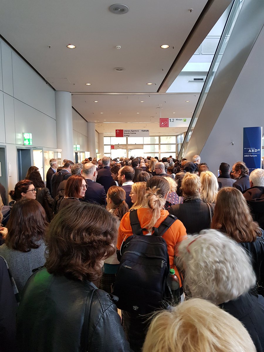Eva40685945's tweet photo. #FBM2019 #fbm19 #FBF2019 and so it begins, same procedure as every year😅 https://t.co/SgBhCsEs3E