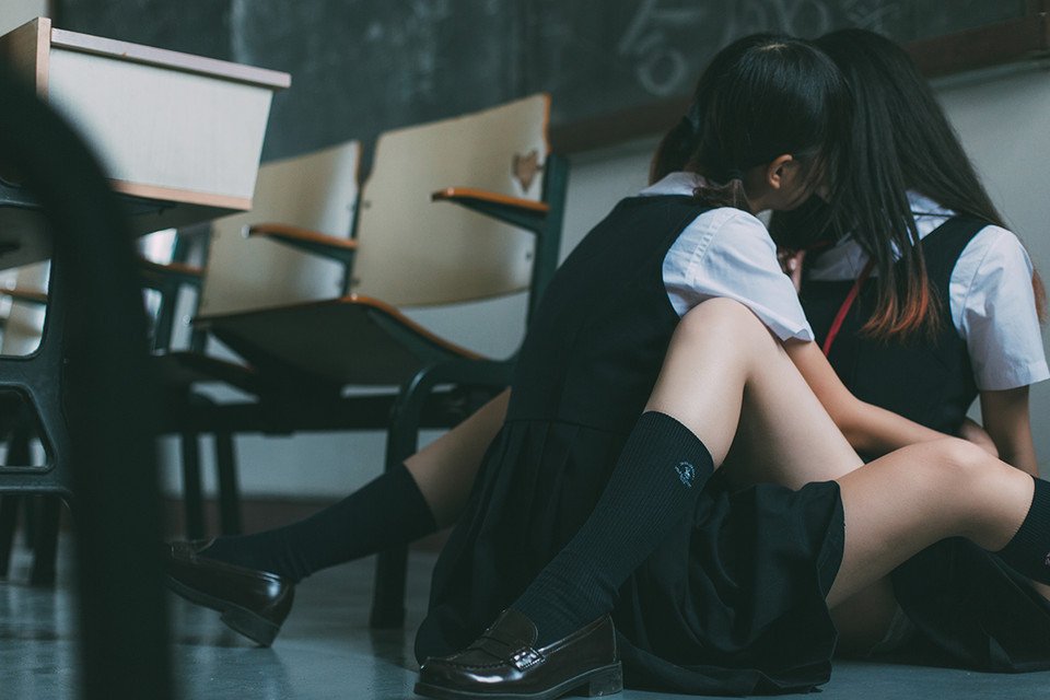 Schoolgirl tugging girl mother