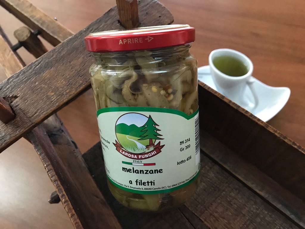 italian_just's tweet photo. Melanzane a filetti sott’olio 300g Calabrese🍽️
Dove acquistarle👉https://t.co/QcLHyGTsBL

#onlineshopping #16ottobre #melanzane #olio #italianfood #Food #Calabria https://t.co/fACUNFSqN6