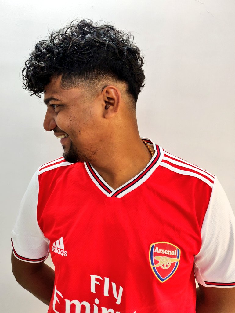AaronPereira22's tweet photo. Being an #Arsenal fan is hard, but it's one of the best decisions I've made. We've moved from Highbury to Emirates, seen the best football played, the best players grace the pitch, some great memories. @Arsenal is not just my favourite club, it's a way of life. 
#SportingSports https://t.co/e3bXP72kyv