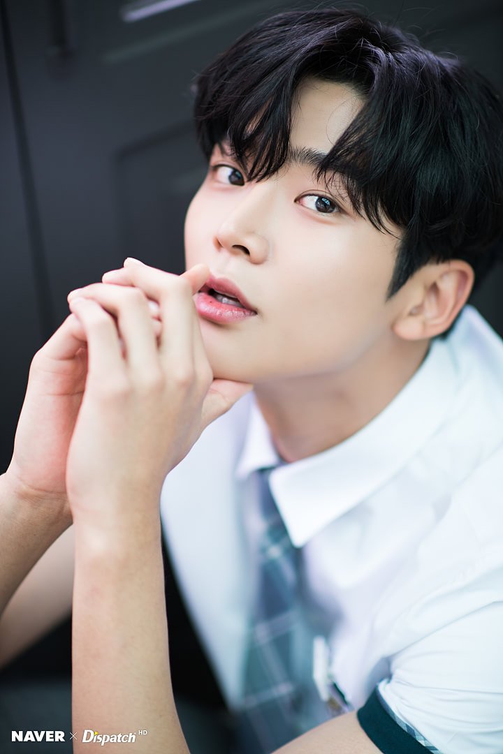 SF9Thailand_FC's tweet photo. 191016 | NAVER x Dispatch HD Photo 

💕ฮารุจะไม่ใช่แค่ตัวประกอบแล้วใช่ไหม คืนนี้อย่าลืมติดตามเป็นกำลังใจให้โรอุนด้วยนะคะ 💕

📌 https://t.co/ciOS9ESTk4

#SF9 #ROWOON 
#ExtraordinaryYou https://t.co/1g9eUDZqS0