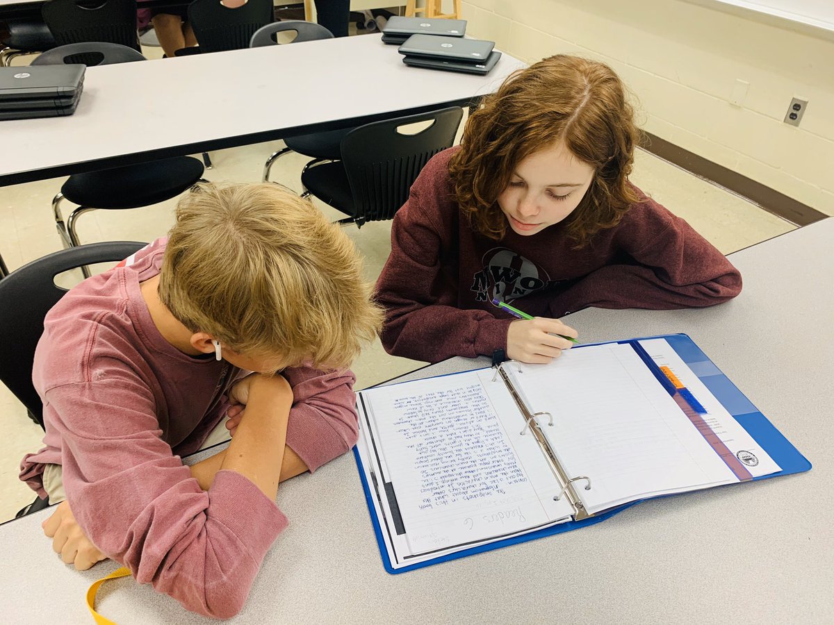 RaiderWritingCenter tweet media