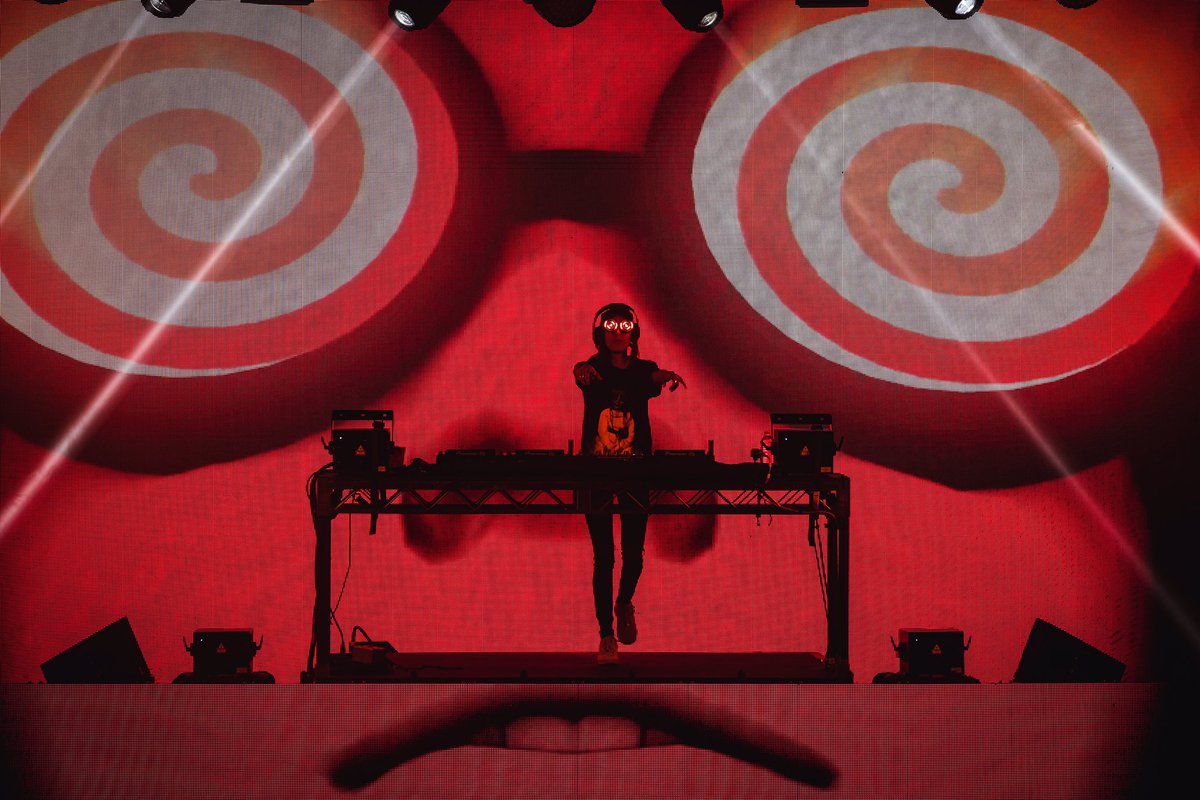 OfficialRezz's tweet photo. 🎈 https://t.co/D5p7VD5FbU