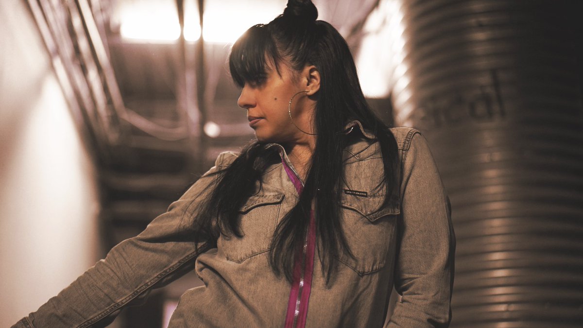 Apolonia Velasquez (@apslips) on Twitter photo 