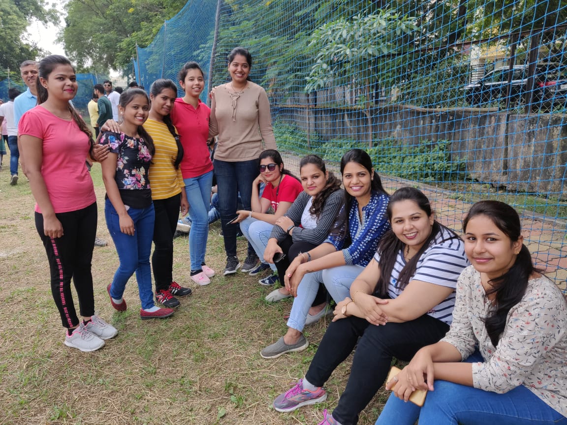 RnRDataLex's tweet photo. Working is always a necessity in life, but sports is also a necessity to add to our good health!

Here we organized one whole day of fun sports for our employees!
Have a glimpse!
#sportsday #activities #teambonding #teambuilding #khokho #cricket #sports #fun #rnr #rnrdatalex https://t.co/rofxiFZcED