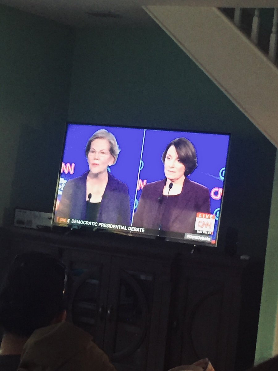SDDNP's tweet photo. @SDforWarren We can have #Medicare4All by utilizing the savings generated by eliminating the middle men; cost savings from Rx Drug price stabilization, among others #DemDebate https://t.co/IXACrp9rYE