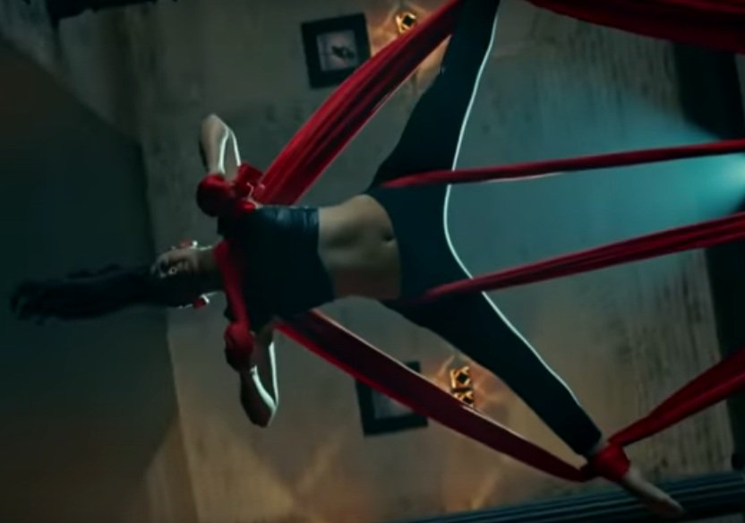FuzeProductions's tweet photo. #Beyhadh2 – Second Promo Is Far More Interesting Than The First – Jennifer Winget Pulled Out The Aerial Act Like A Pro! #JenniferWinget | @jenwinget | @SonyTV 
Link - https://t.co/iAMJtb345c https://t.co/e4wXfHK68m
