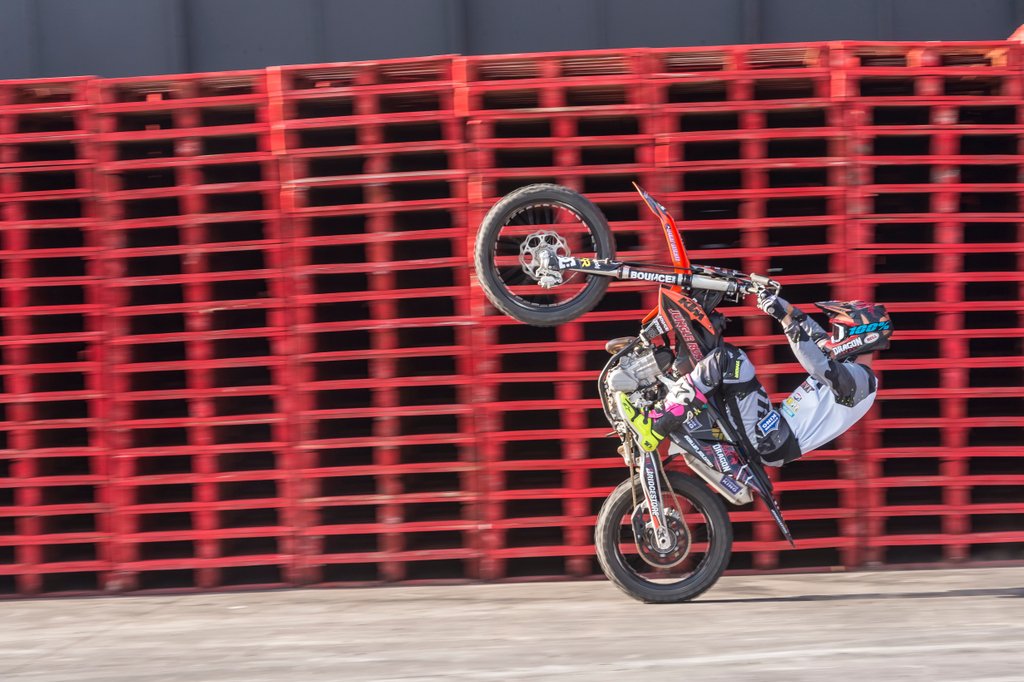 Did someone say #WheelieWednesday?

<a href="/dallan_goldman/">Dallan Goldman</a>
<a href="/junglerushfmx/">Jungle Rush</a>
#FMX #Wheelie #MX
#DragonEnergyDrink
#ThePowerIsYours