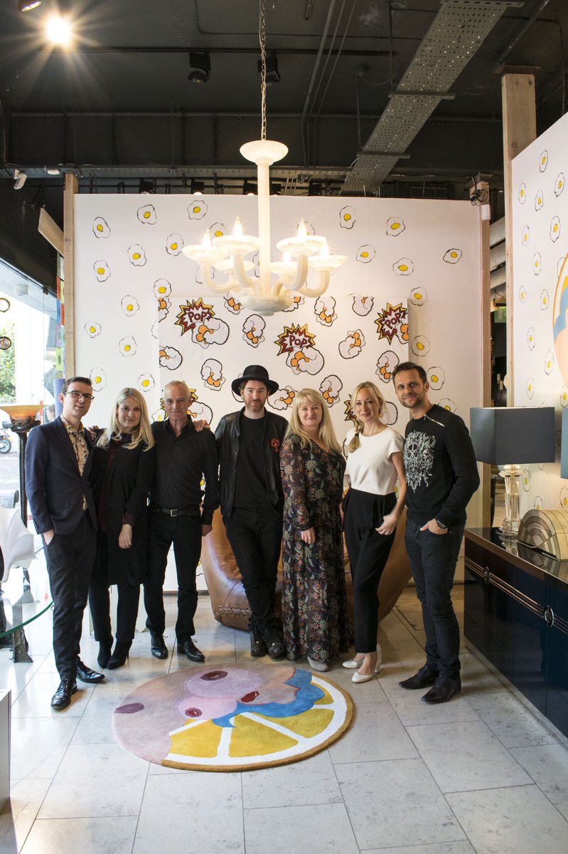 MartynWhiteLDN's tweet photo. Throwback to the time that we designed style spaces for @TalismanLondon during @L_D_F . The best experience!
#londondesignfestival #design #talismanlondon #stylespace #interiordesign #designers #interiordecor #antiques #decor #ldf17 https://t.co/5Wdo7E0RJQ