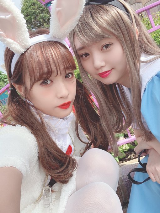 江野沢愛美 前田希美 ディズニーで 不思議の国のアリス コスプレ披露 天使 永久保存版 と絶賛の声 モデルプレス