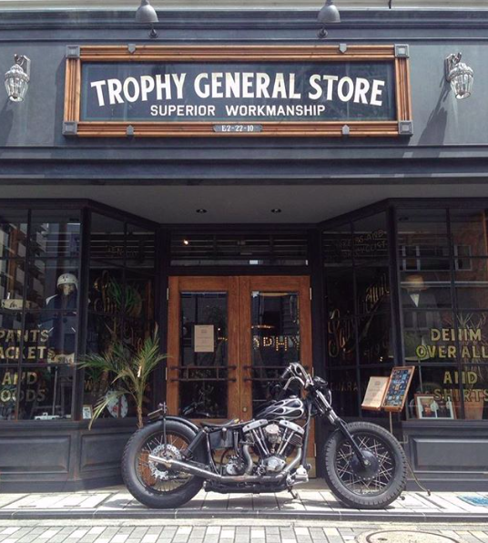 RedcastHeritage's tweet photo. Trophy General Store in #shibuya. An early early 20th century style store of high quality Americana inspired menswear. If you guys ever travel to #Tokyo, it worths a visit. 👖🏍🔥#rawdenim #trophyclothing #selvedgedenim #trophygeneralstore #japanesedenim #japandenim #bratstyle https://t.co/o5tpssedXj