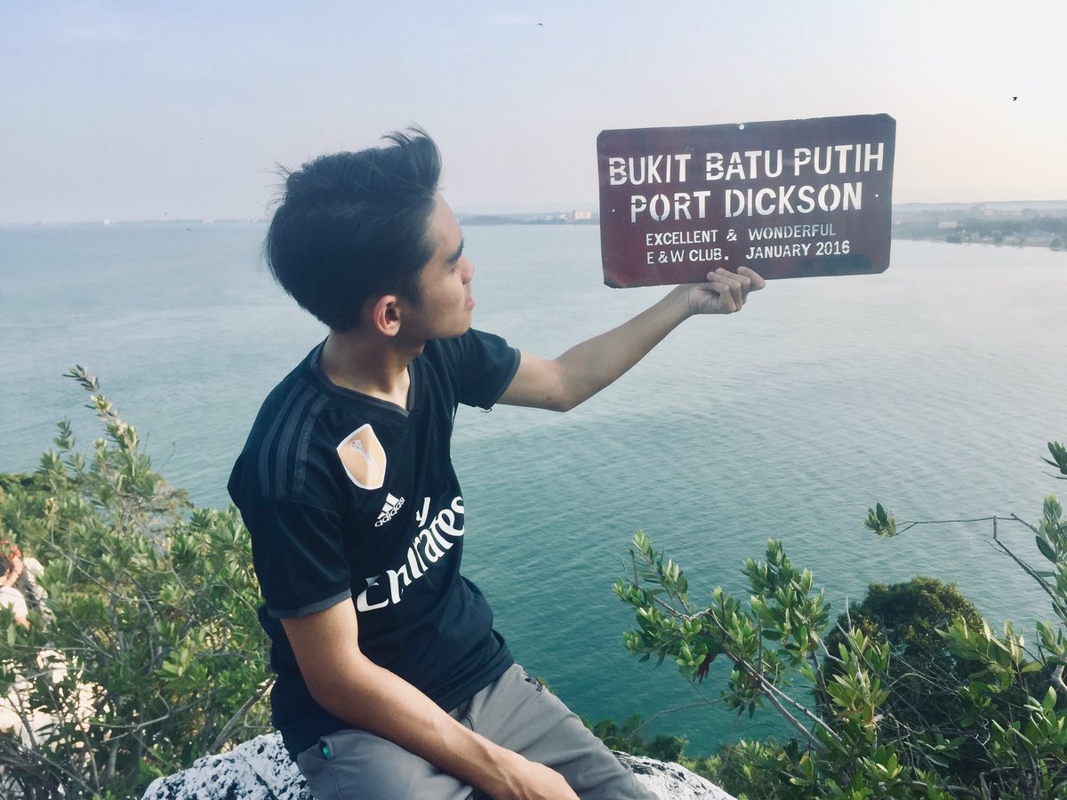 AsyukriRamadhan's tweet photo. Waktu sem haritu tak sempat nak lepak-lepak sangat dengan diorang😅. So, ni je waktu yg ada. Tqvm guys⛰ #IS16 #BCD https://t.co/fx7btI88Js