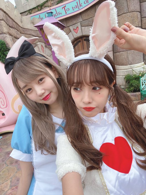 江野沢愛美 前田希美 ディズニーで 不思議の国のアリス コスプレ披露 天使 永久保存版 と絶賛の声 モデルプレス