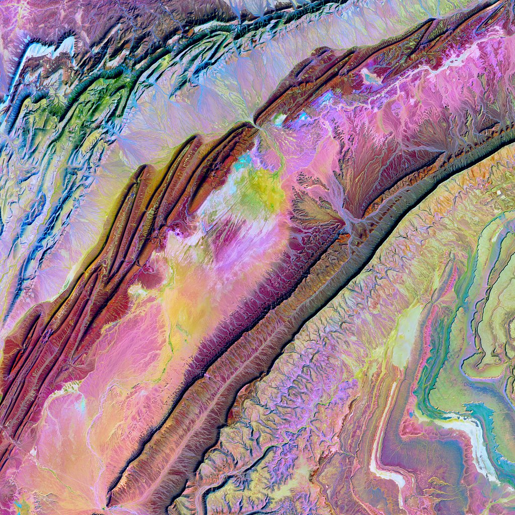 U.S. Geological Survey releases a series of satellite images, revealing stunning landscapes, including a river, gulf and ice glacier, all created by a great artist – nature #EarthasArt