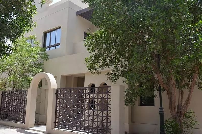 Venithco's tweet image. 4 Bedroom Villa in Sahara Complex, Mohammed Bin Zayed City, Abu Dhabi .
Type - Villa 
Bedrooms - 4
Bathrooms - 4
Area - 3,369 sqft 
Purpose - For Rent 
Location - Mohammed Bin Zayed City, Abu Dhabi.
PRICE - AED 140,000/ YEARLY
#abudhabi #abudhabiproperty #abudhabirealestate #uae