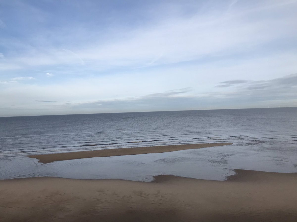 warnetony's tweet image. Good morning Claire, what a lovely quote, Dylan and I have enjoyed a walk along our #BisphamBeach - almost deserted and with a beautiful sky above #goodtobealive #walkeveryday