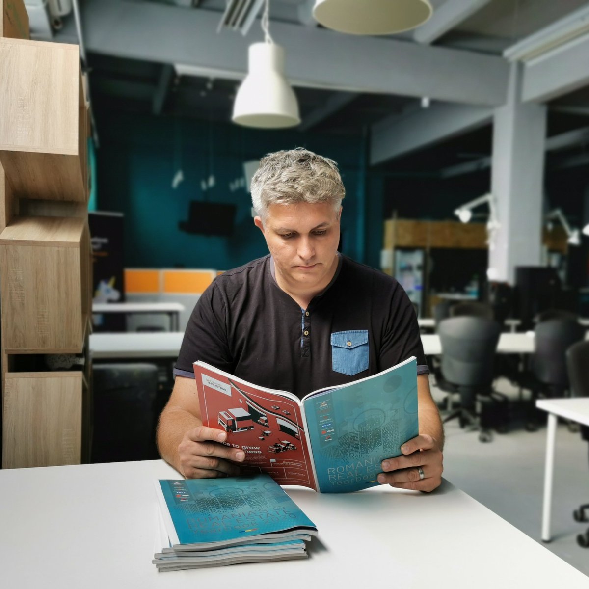 DanZaharia_Iasi's tweet photo. A apărut "Romania's Real Estate Yearbook 2020" publicat de Ionut Oprea si echipa Transilvania Business. #Extind #PINMaps #BirouriVii https://t.co/wJ8wfMQAuR