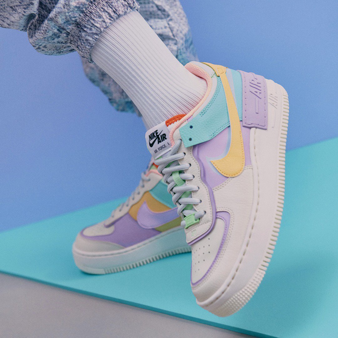 Excursion Go up and down Tell TAFKUWAIT on Twitter: "NIKE AIR FORCE 1 SHADOW NEW ARRIVAL 🔥 Pick up these  kicks Today at The Athlete's Foot stores. #nike #af1shadow #forher #للنساء  #theathletesfootkuwait #sportwithstyle https://t.co/PQyRdktT04" / Twitter