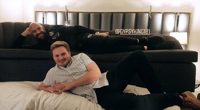 WSBFun's tweet photo. 🤓 MEET THE NERDS 🤓

When he isn't being a chaperone for the Gypsy King, @RobArmstrong_wh answers our Q&amp;A's.

This is the last in our series and my personal favourite...

👇
https://t.co/HOfiFtt8Og https://t.co/FE9WVVgrwh