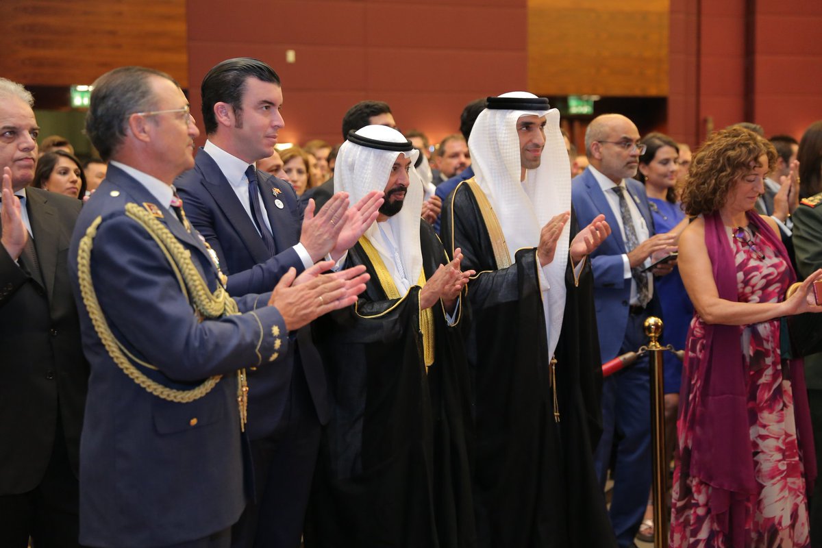Gran fiesta nacional anoche con más de 1000 asistentes 👌🏽 
Gracias <a href="/spanishbc/">Spanish Business Council in the UAE</a> <a href="/MoCCaEUAE/">‎وزارة التغير المناخي والبيئة</a> #EspañaEnEmiratos 🇪🇦🇦🇪