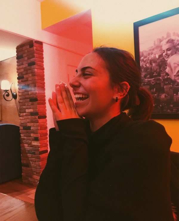 wherethisflowr's tweet photo. i love taking pics of the people i love while they’re laughing :-) https://t.co/gCGz3PDXFw