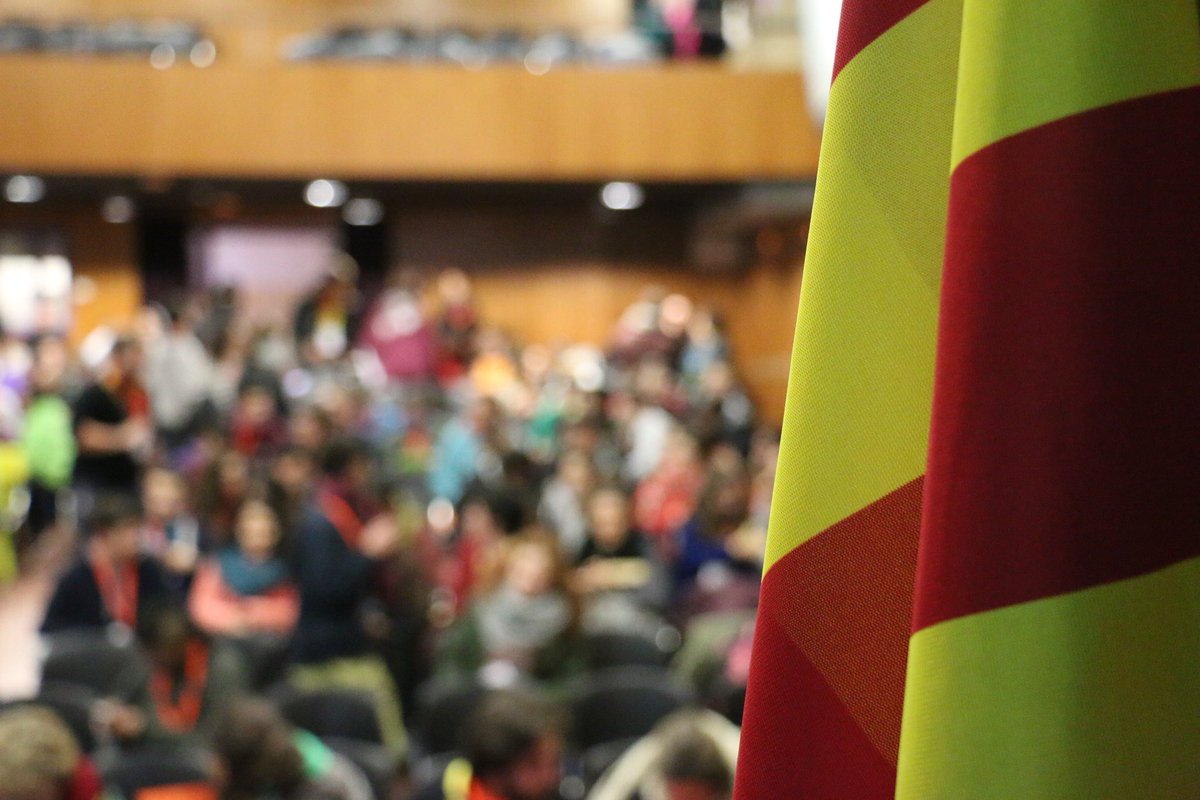 Els Centres d’Esplai sempre hem educat en valors com la democràcia, la justícia, la llibertat i el compromís ciutadà. Des d’<a href="/esplaisMCECC/">Moviment de Centres d'Esplai Cristians Catalans</a> mostrem la nostra decepció i indignació per la sentència emesa pel TS, una vulneració als drets humans, socials i polítics🎗 #SentènciaProcés