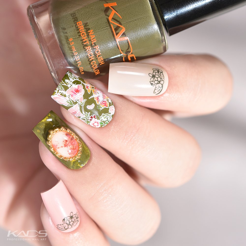 Kadsnailart's tweet photo. Nail design using KADS stamping plate Flower 005 from AliExpress store(link in bio). #nails #kads #kadsnailart #nailart #nailfashion#nailwork #naildesigns #nailplates #kadsflower #kadsflower005 #nailpolish #nailartaddict #greennails #summer #cutenails #flowernails #leafnails https://t.co/eeQHQQOqq2