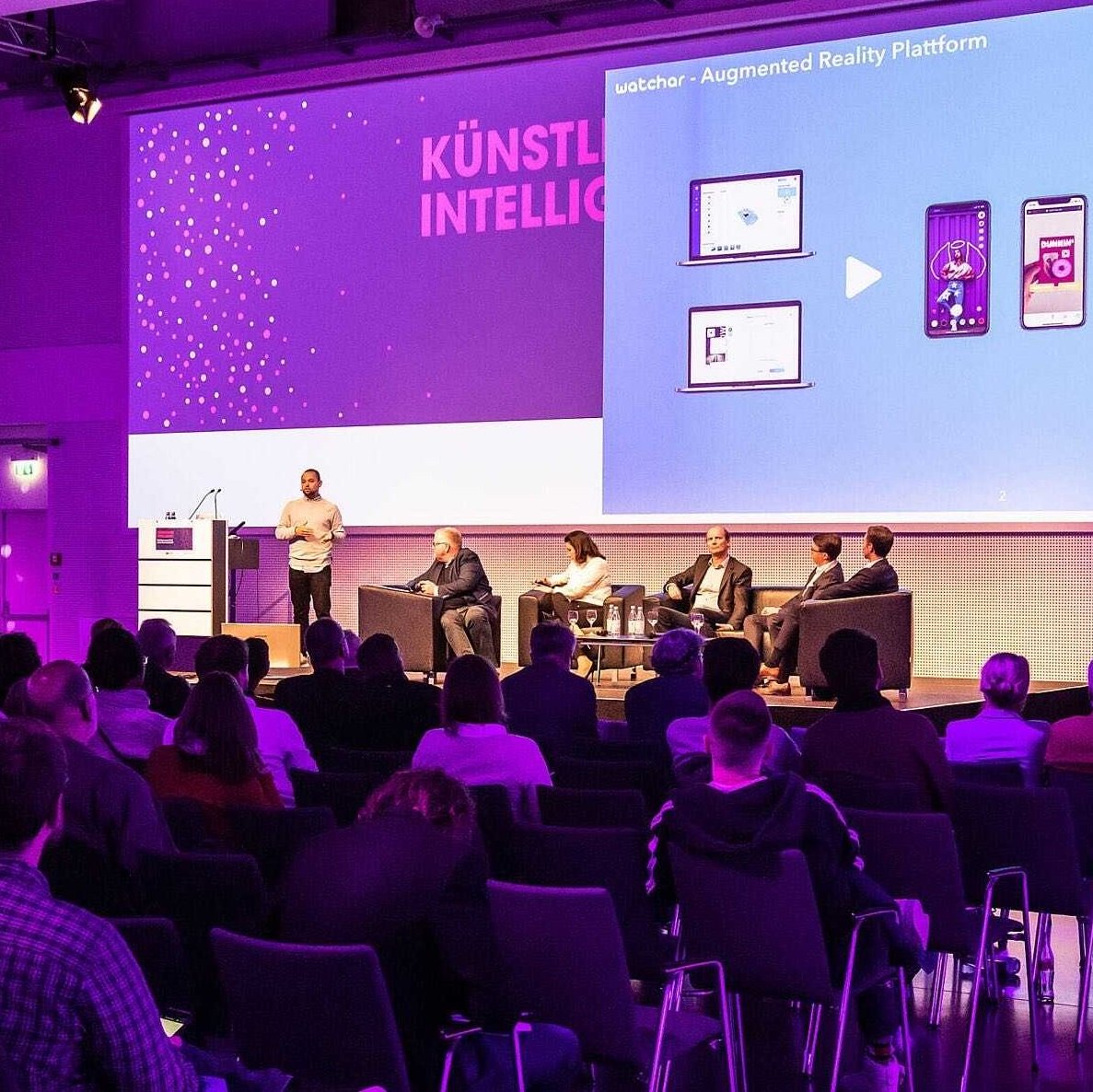 watcharofficial's tweet photo. ↪️Rückblick 10. Oktober 2019⠀
🙌Veranstaltung: "KÜNSTLICHE INTELLIGENZ - Schöne neue Welt oder Horrorvision?"⠀
⠀
Vielen Dank für den schönen Abend! 🙏⠀
#watchar #watcharapp #DigitalMarketing #AI #AugmentedReality #startup https://t.co/PyKjBCZTRH