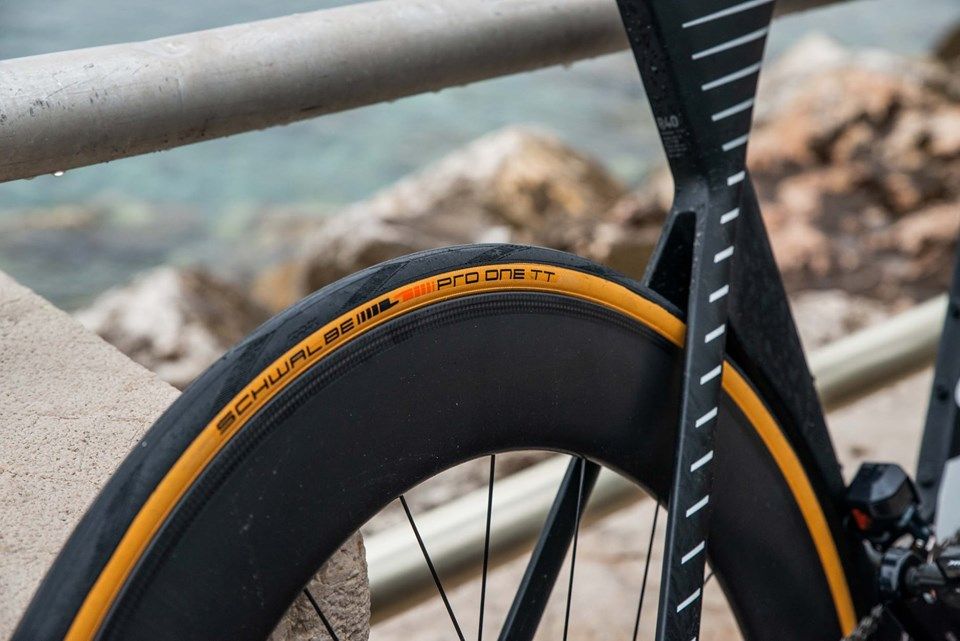 With the latest Souplesse Carcass construction that integrates Tubeless Easy technology in the most progressive way, the Pro One TT is the benchmark for tubeless time trial tires.
buff.ly/2MCyXcu