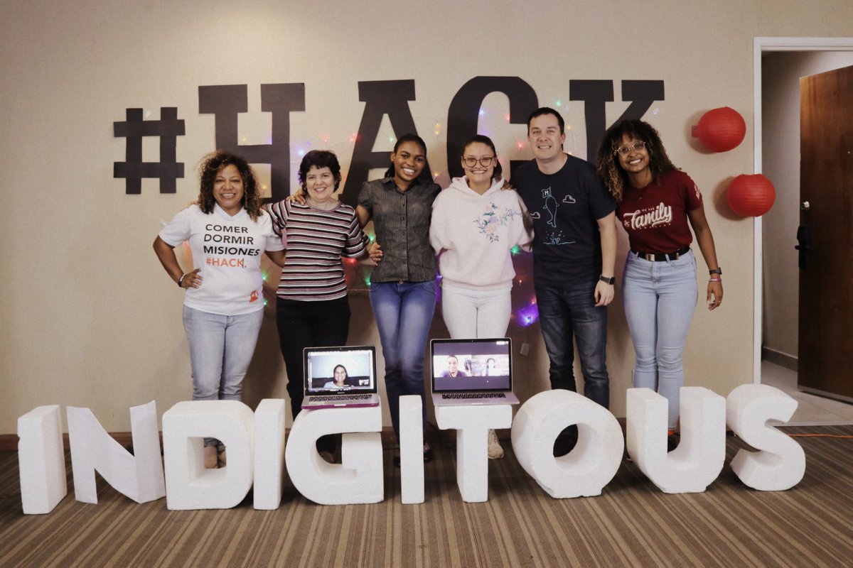 selegna's tweet photo. Hoy culminamos #HackPanamá casi 40 horas de Hacking.. Mi highlight trabajar con gente divertida y creativa, y la oportunidad de tener la colaboración de otros países online #HackPanamá #Hack4Missions 📱💻🔌💛 https://t.co/rXaAW4iO0z